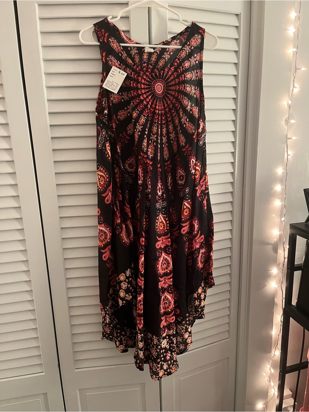 Sleeveless Black Skirt with Red Paisley Medallion Print